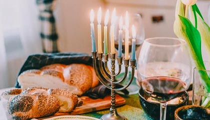 开云体育平台-英雄联盟 冬季赛激战正酣，lol冬季赛2020什么时候开始